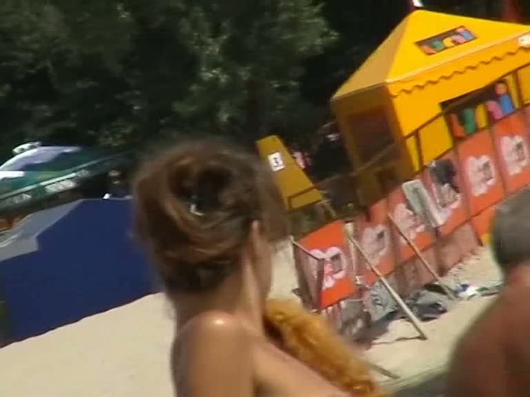 Hot beach candid babes on taking nude sunbaths caught on camera