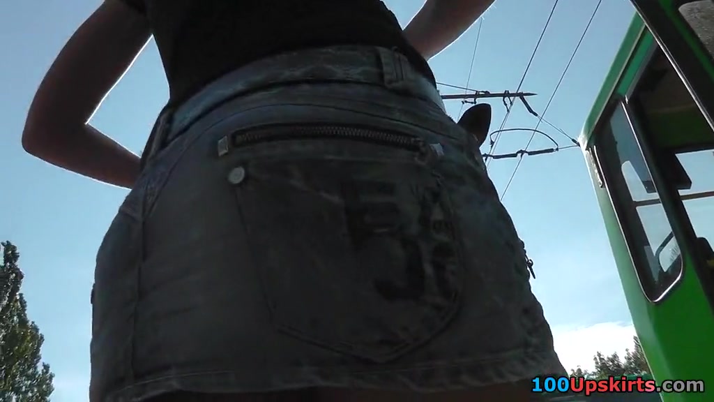 The fortunate day for the upskirt hunter