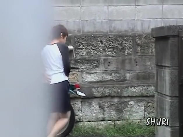Sharking a cute Japanese girl when she left her house