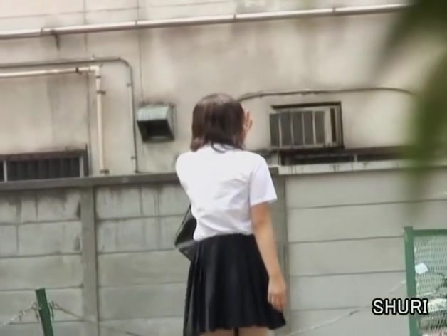 Asian schoolgirl quick public sharking