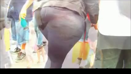 Big ass in grey leggins