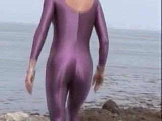 Lilac costume is on the candid body of amateur girl 08b