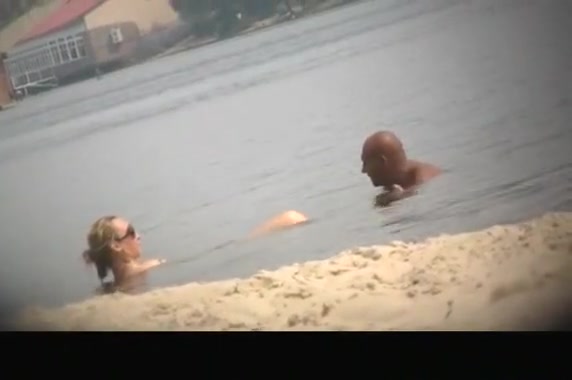 Nudist women spied in the river beach