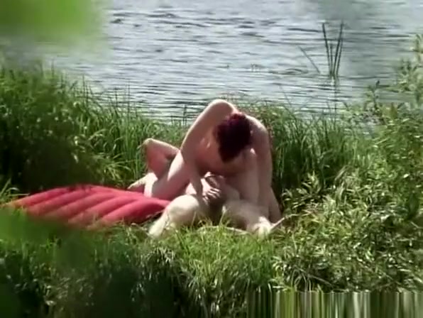 River bank mutual oral sex and fuck