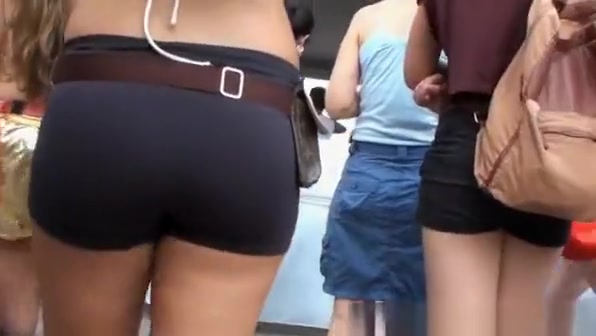 Nice teen ass in tight shorts