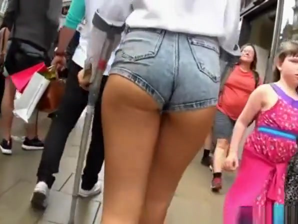 Sexy ass chick in tight jeans shorts