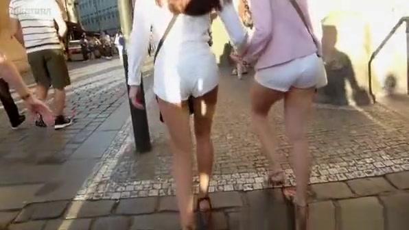 Three pretty girls with sexy ass