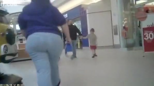 Thick Mall Booty in Jeans