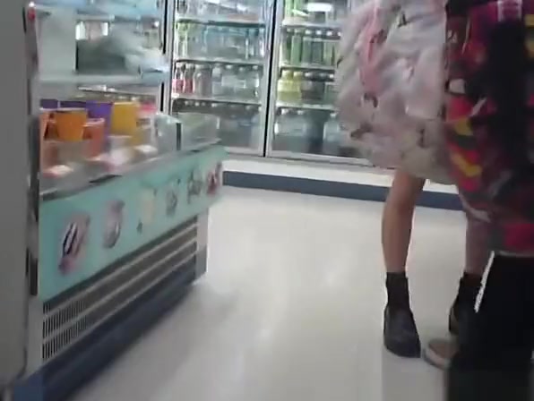 Asian teen upskirted in the supermarket