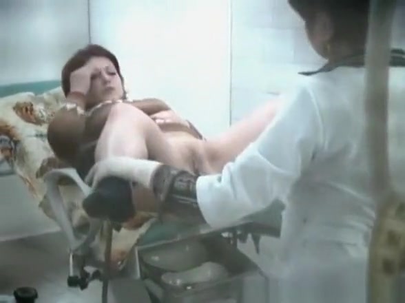 Redhead woman spied in the gynecologist