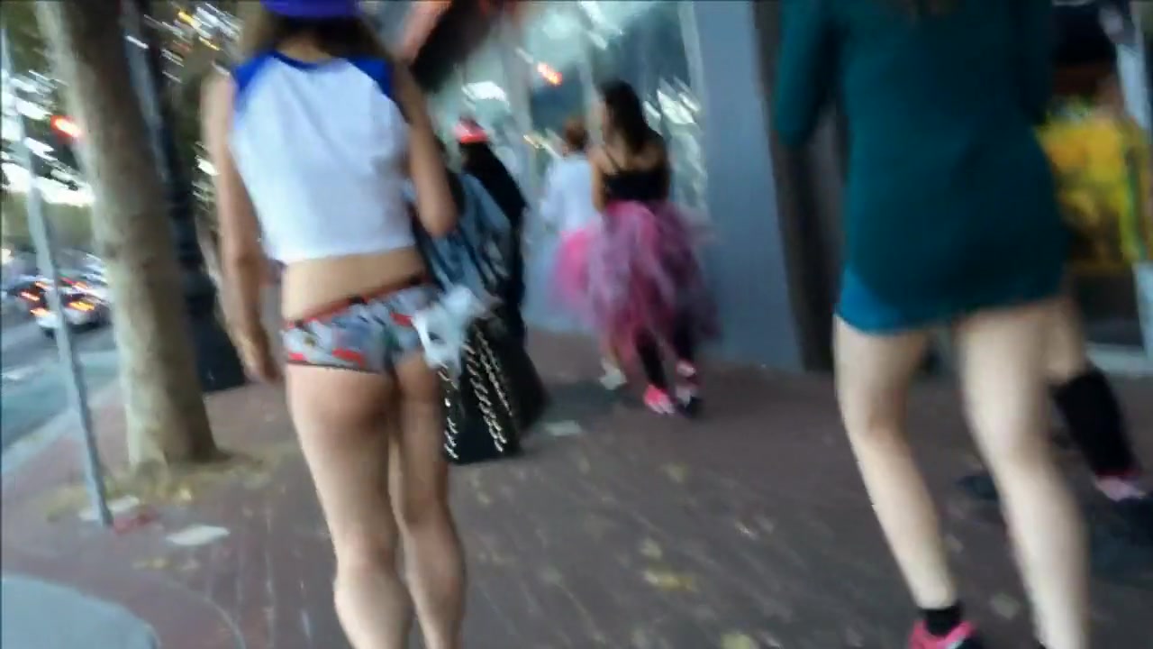 Asian bitch on her way to party