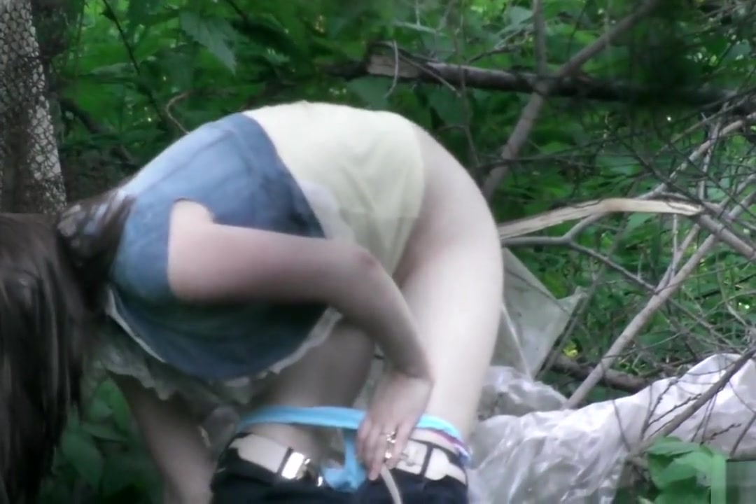 Desperate brunette gets recorded relieving herself in the woods