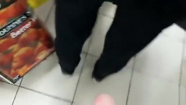 Pulling out his cock for pretty girls in the convenience store