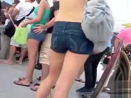 Inquisitive girl with a juicy booty is wearing pretty panties