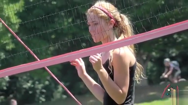 Central Park volleyball cutie with a great ass