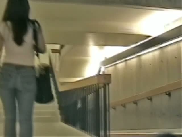 A splendid piece of ass in a street candid video