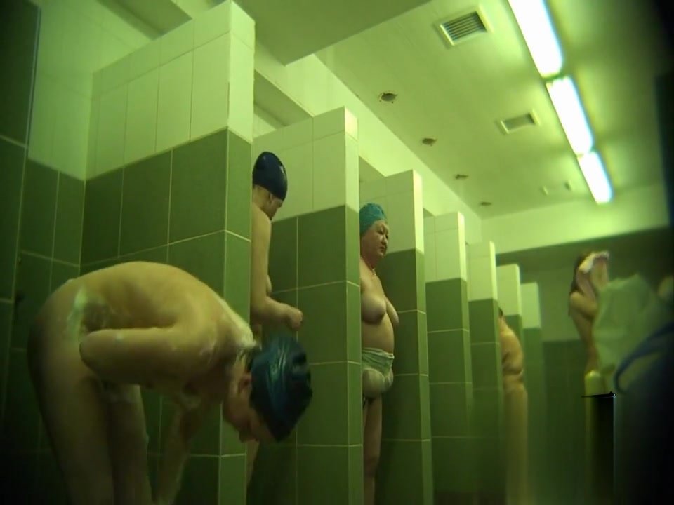 Hidden cameras in public pool showers 691
