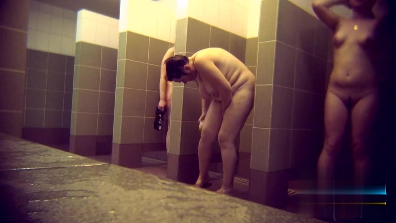 Hidden cameras in public pool showers 773