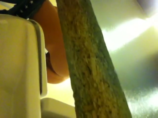 I put my cam above the wall and shot girl pissing in toilet