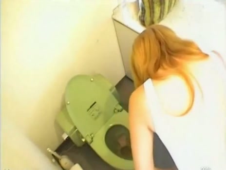 A ginger girl likes peeing naked to a toilet spy voyeur