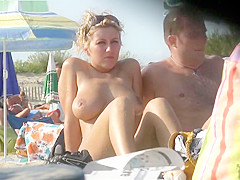 incredible blond topless and pussy ibiza beach